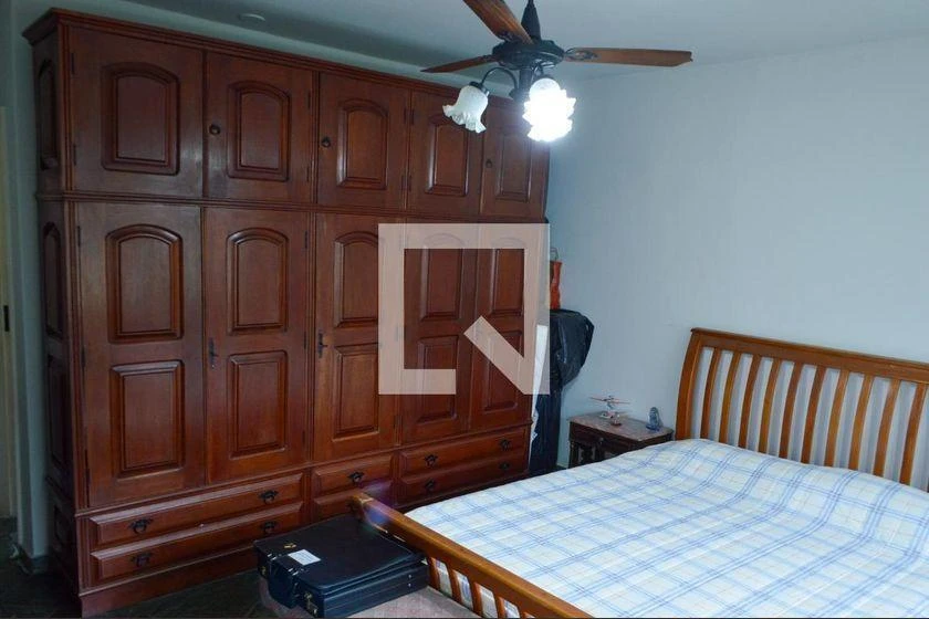 House with 5 bedrooms, balcony and 650 m² — photo 13
