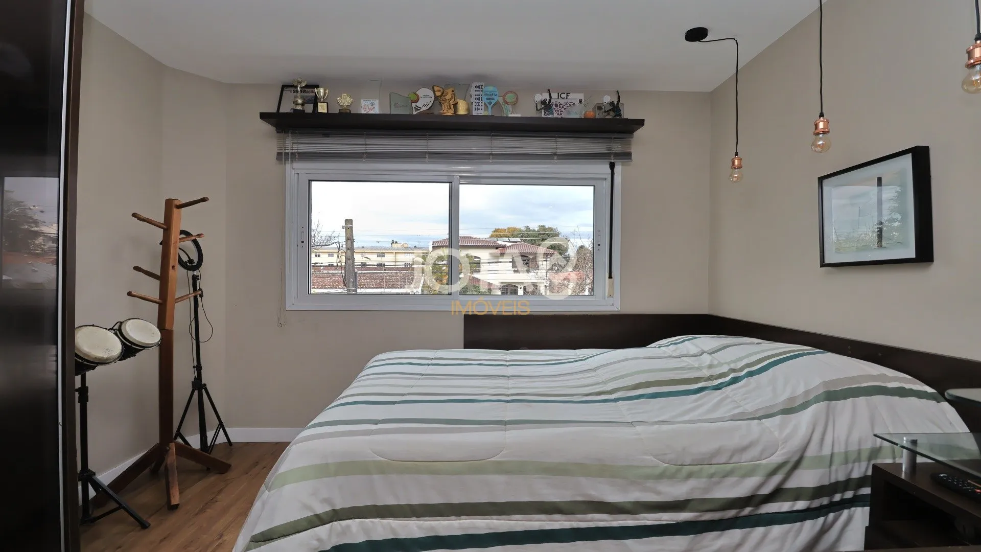Furnished house with 4 bedrooms and open-plan kitchen — photo 22