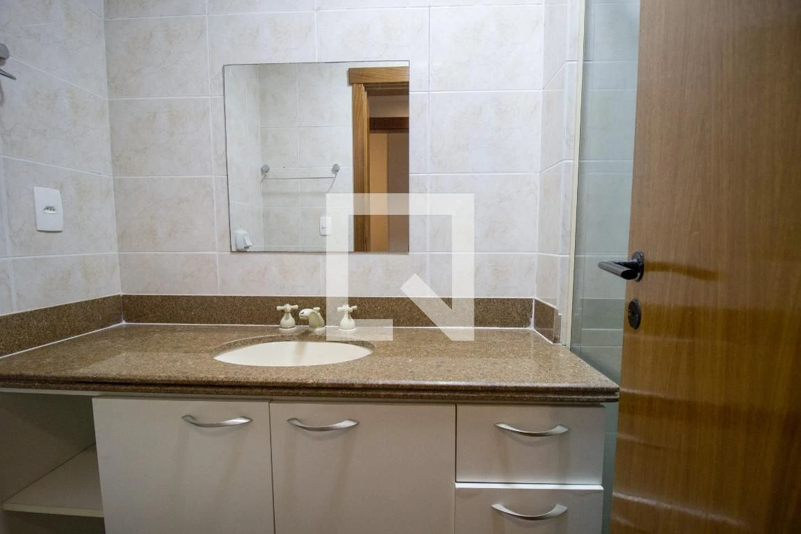 Apartment, 184 m², with a bathtub — photo 22
