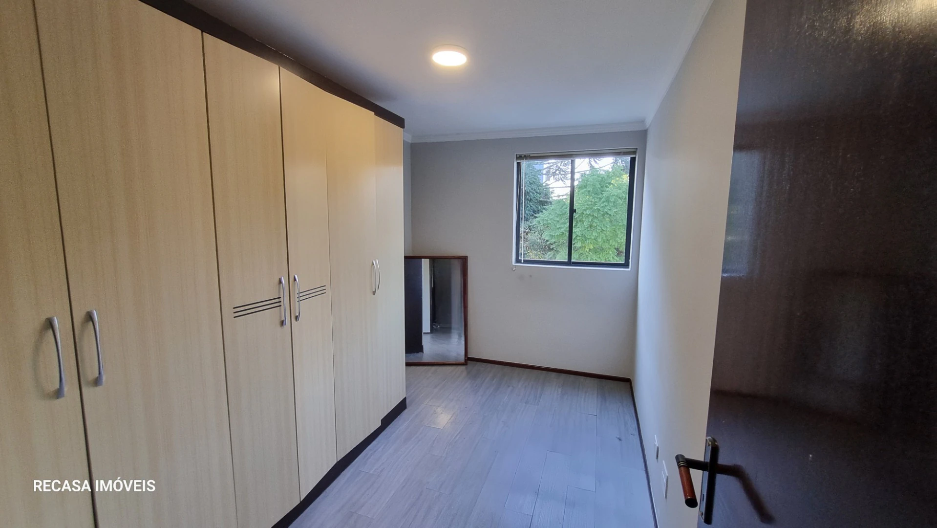 2-bedroom apartment with a washing machine in Curitiba — photo 16