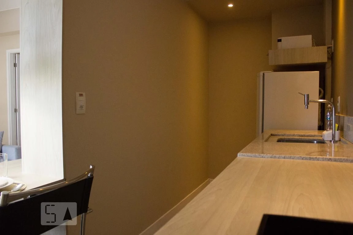 Furnished 2-bedroom apartment with a balcony — photo 24