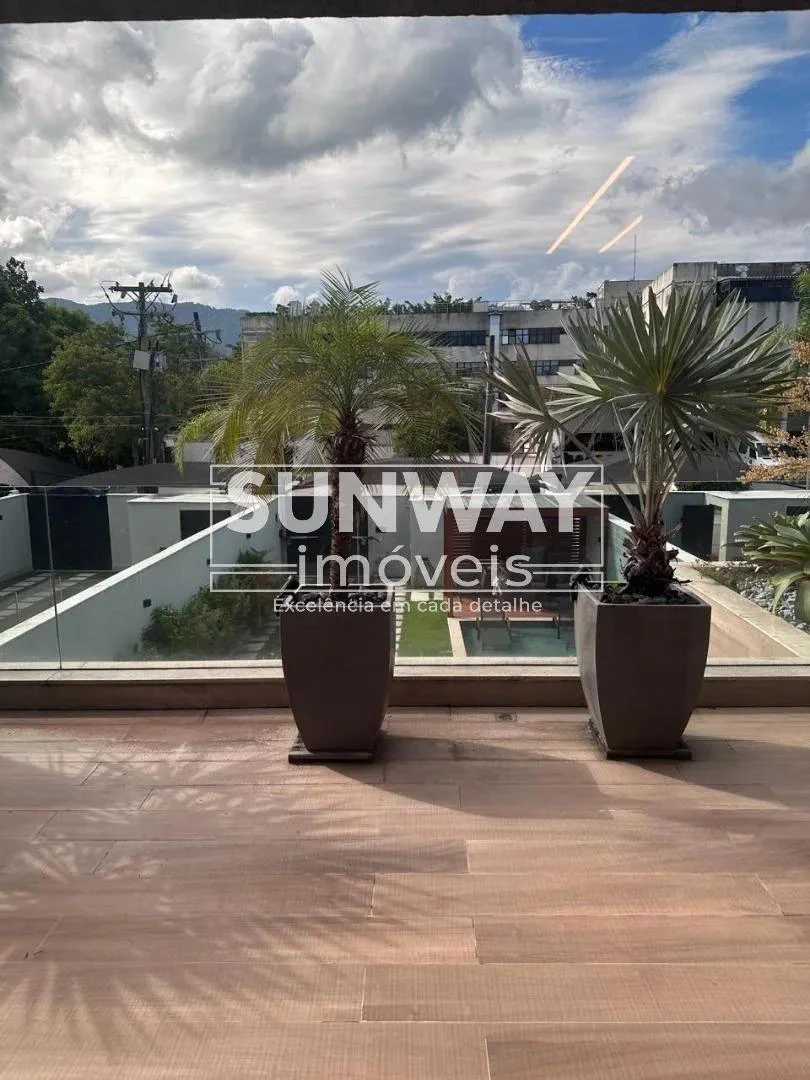 Робоче місце та 6 спалень: будинок 410 м² — photo 22