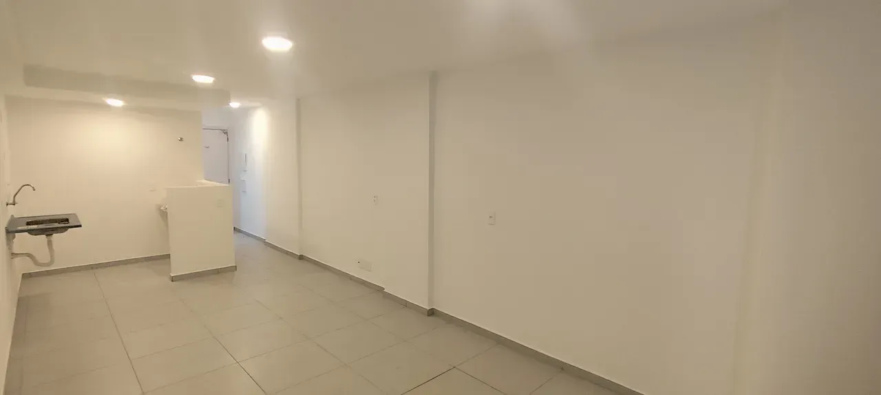 30 m² apartment with 1 bedroom and a compact kitchenette — photo 7