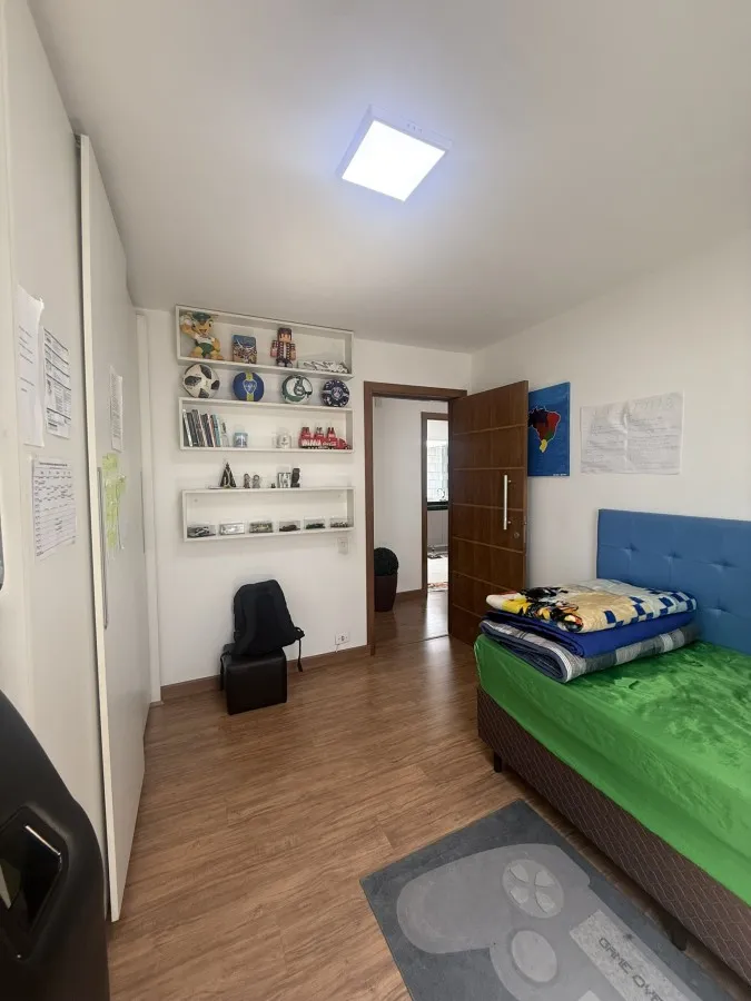 Furnished house, 300 m², with a bathtub — photo 24