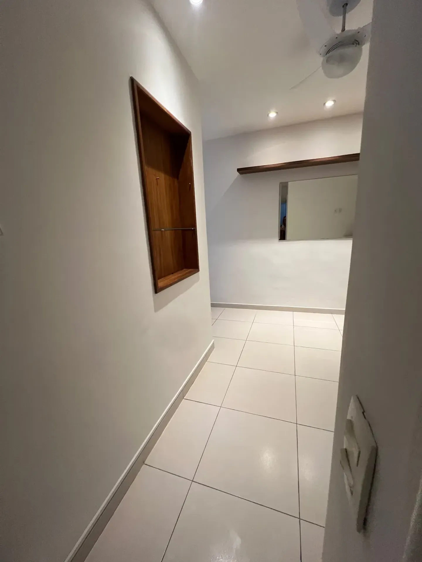 35 m² unfurnished apartment with open-plan kitchen — photo 13