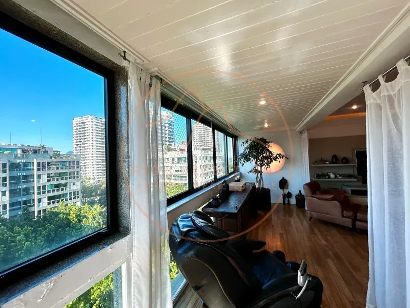 Furnished apartment, 419 m², with a bathtub — photo 16