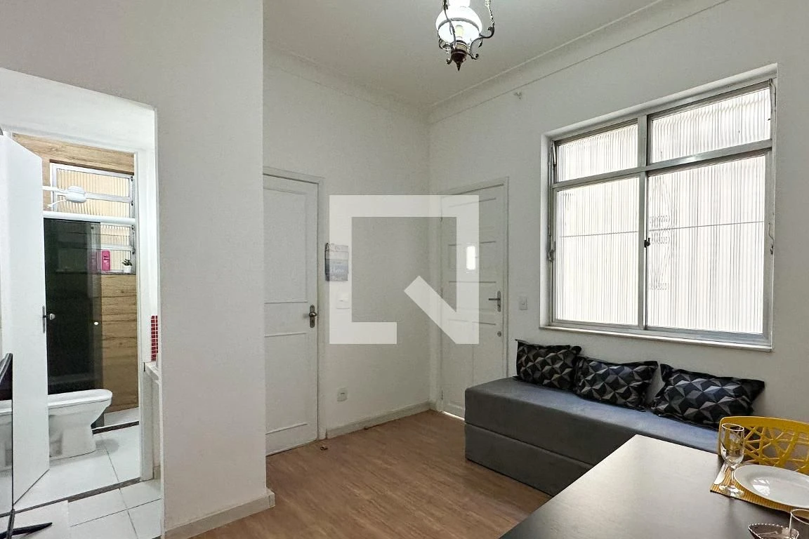 1 quarto e piso de madeira ou laminado: apartamento de 45 m² — photo 6