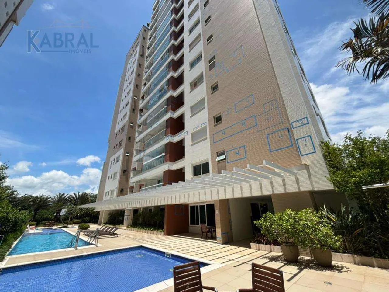 Apartment, 169 m², with a grill on the balcony — photo 12