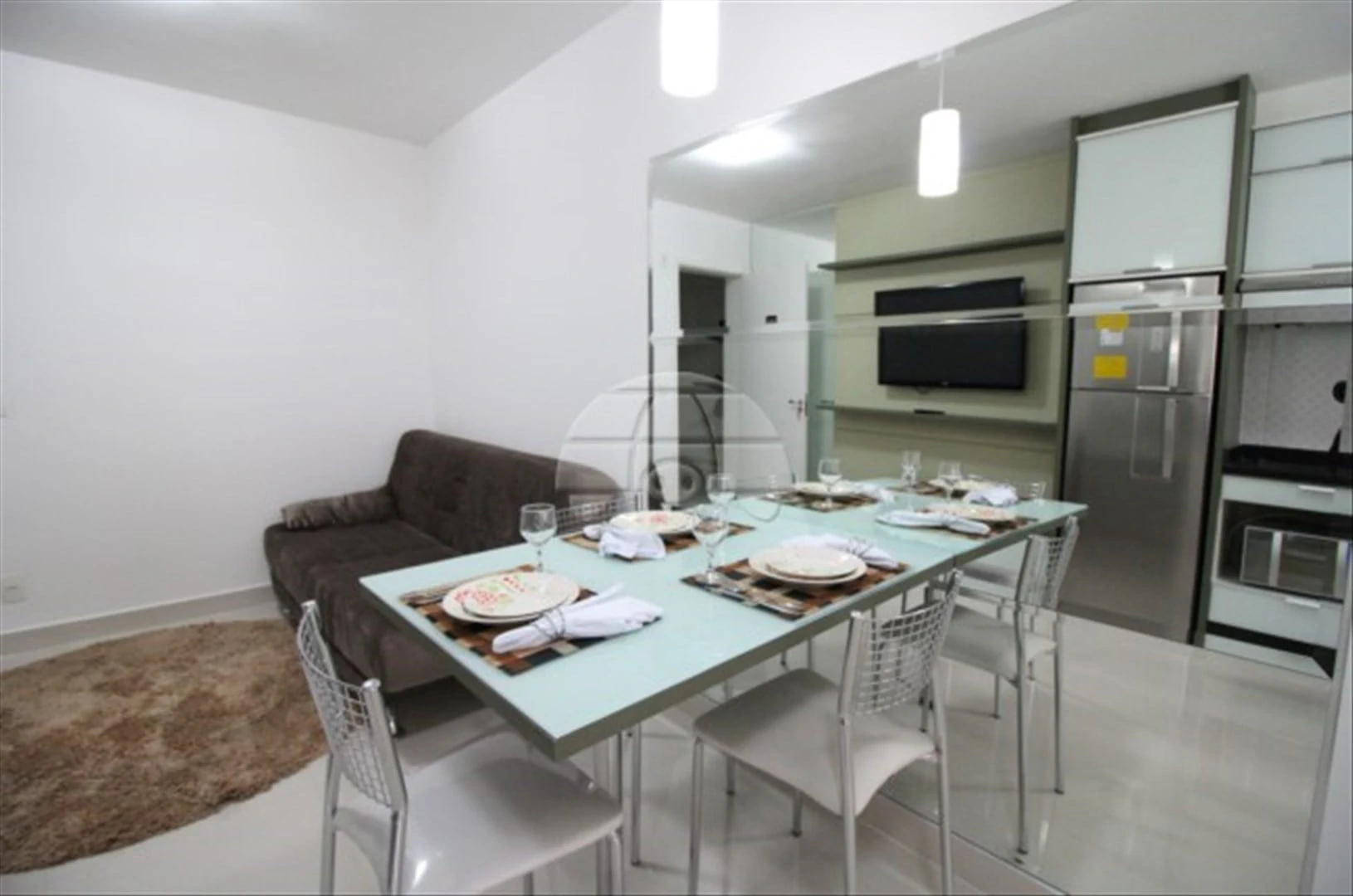 Apartamento mobiliado, 50 m², com janelas do piso ao teto — photo 6