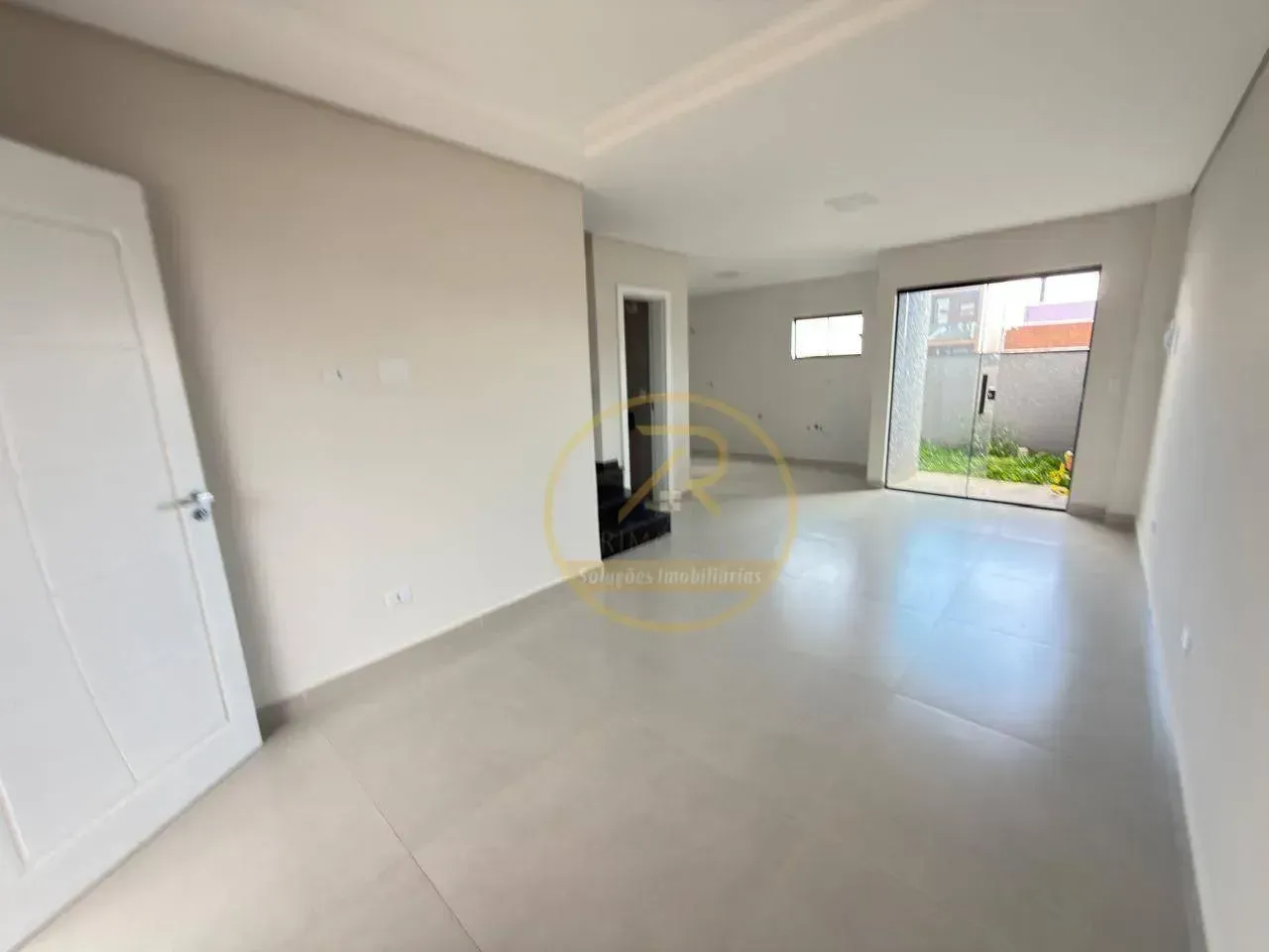 House 100 m² with 3 bedrooms and 2 parking spots — photo 33