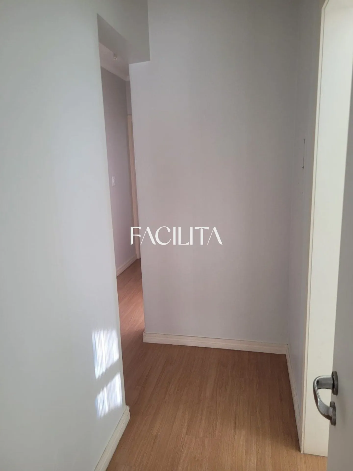 Furnished 3-bedroom apartment with 7th floor — photo 19
