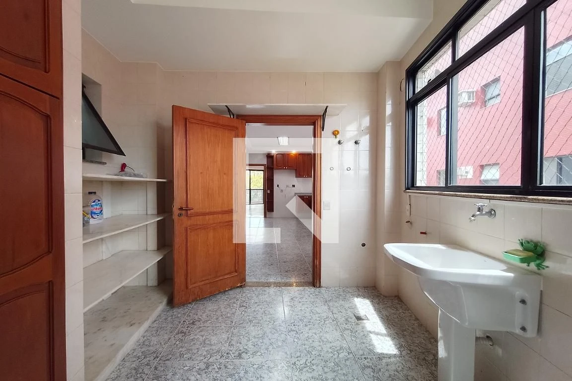 4-bedroom apartment with a water view in Rio de Janeiro — photo 56