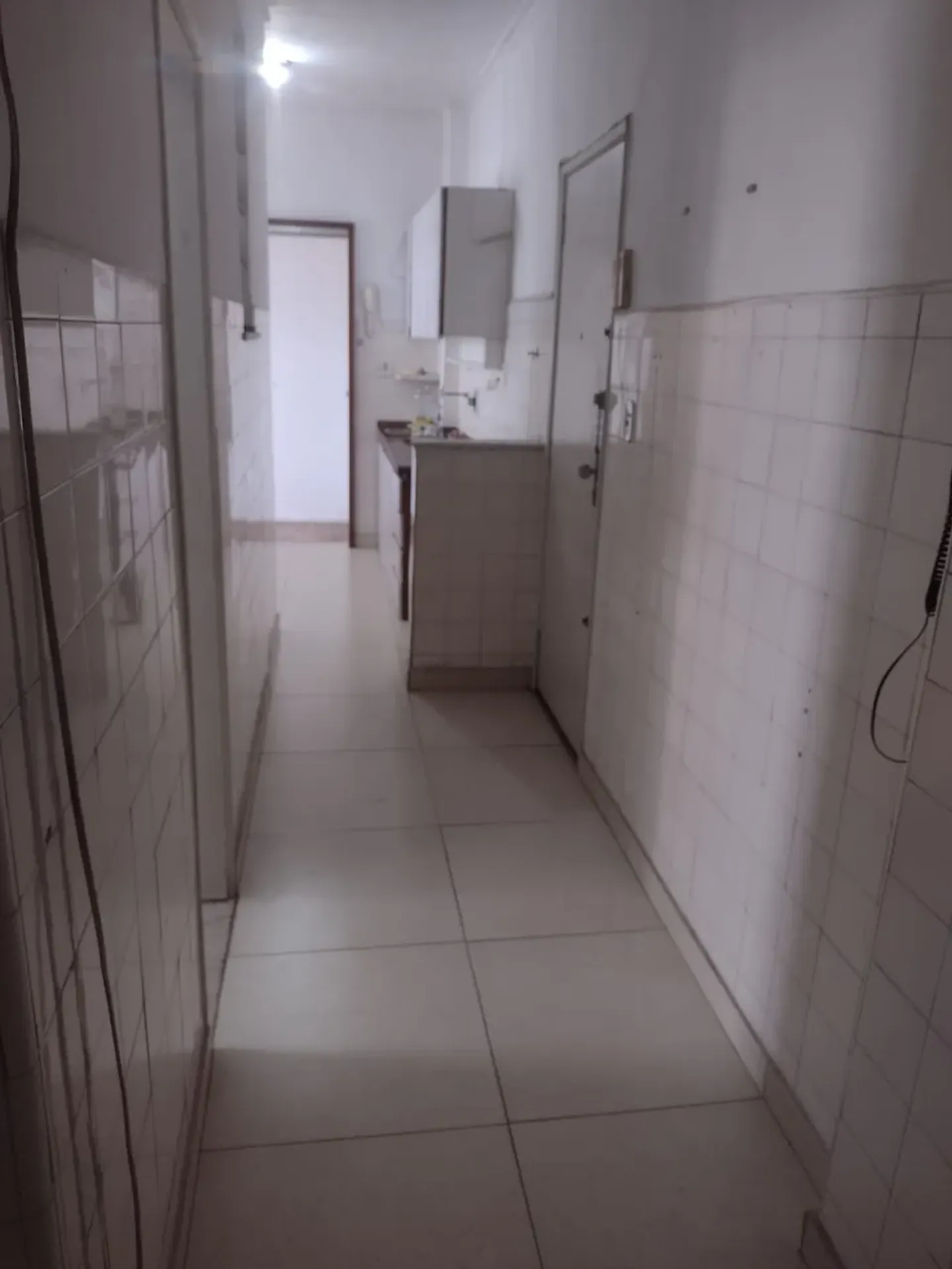 Apartment on the 1st floor with wood or laminate floors — photo 5