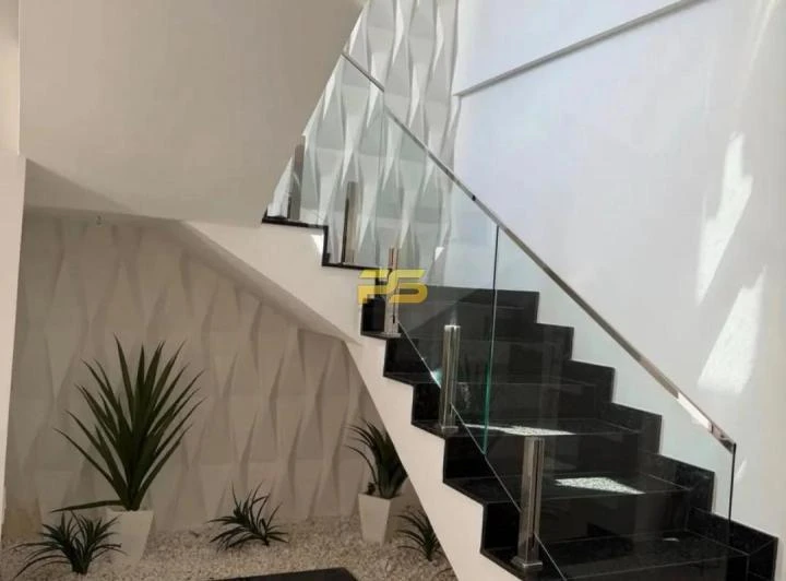 Furnished 360 m² house with 3 bedrooms and 3 parking — photo 4