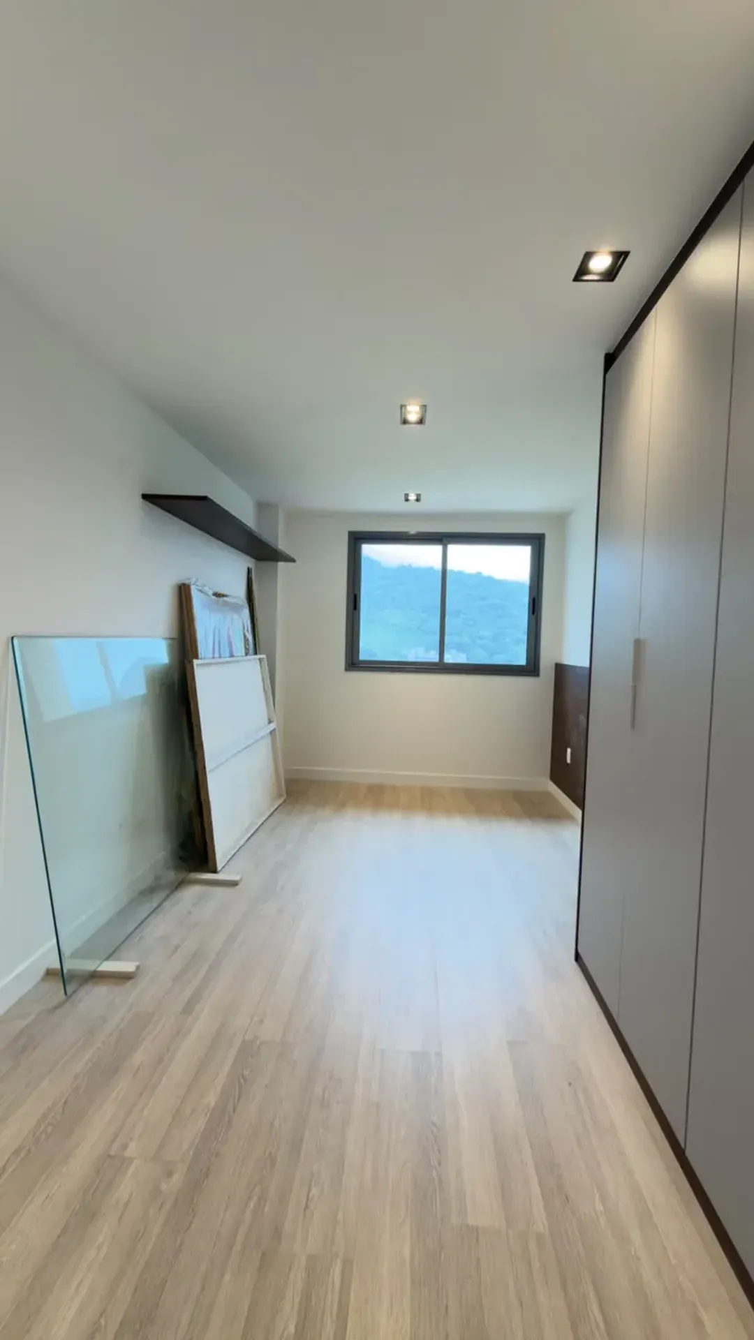 2-bedroom apartment with a mountain view in Rio de Janeiro — photo 25