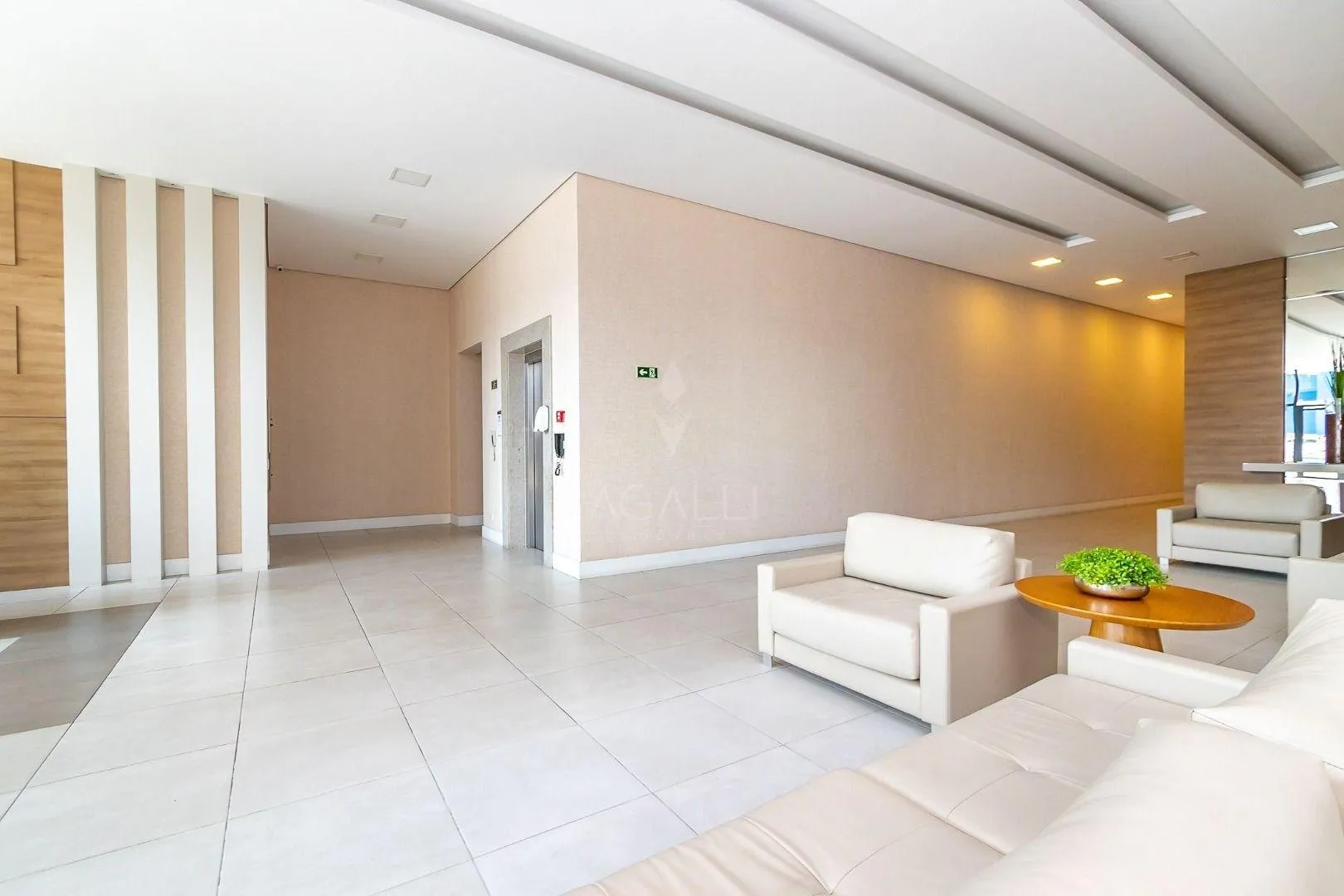Apartamento mobiliado com 1 dormitório e 2 banheiros — photo 33