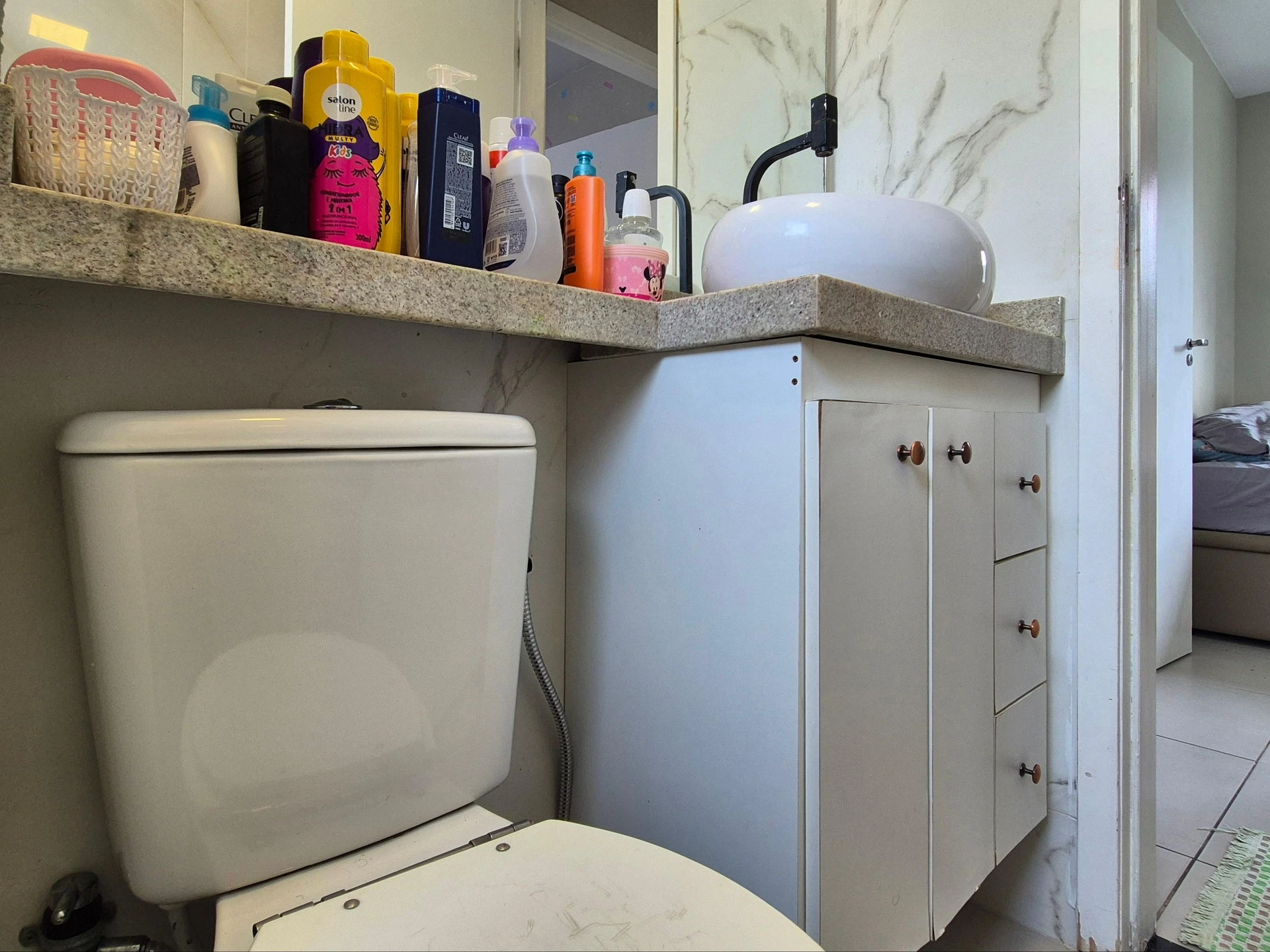 Furnished 2-bedroom apartment with a closed kitchen — photo 25