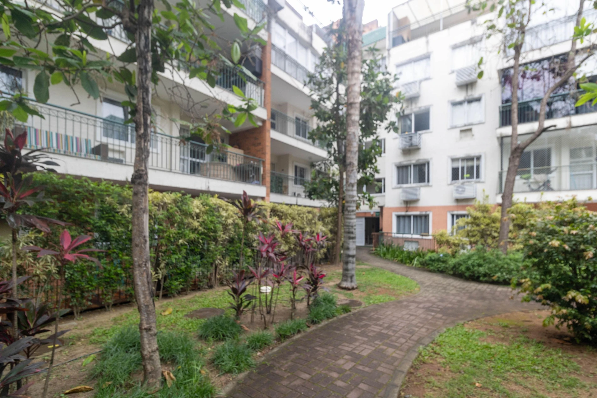 3-bedroom apartment with a private BBQ in Rio de Janeiro — photo 69