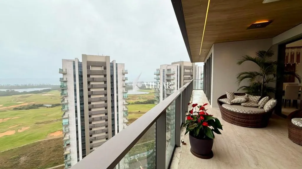 3-bedroom apartment with a water view in Rio de Janeiro — photo 9