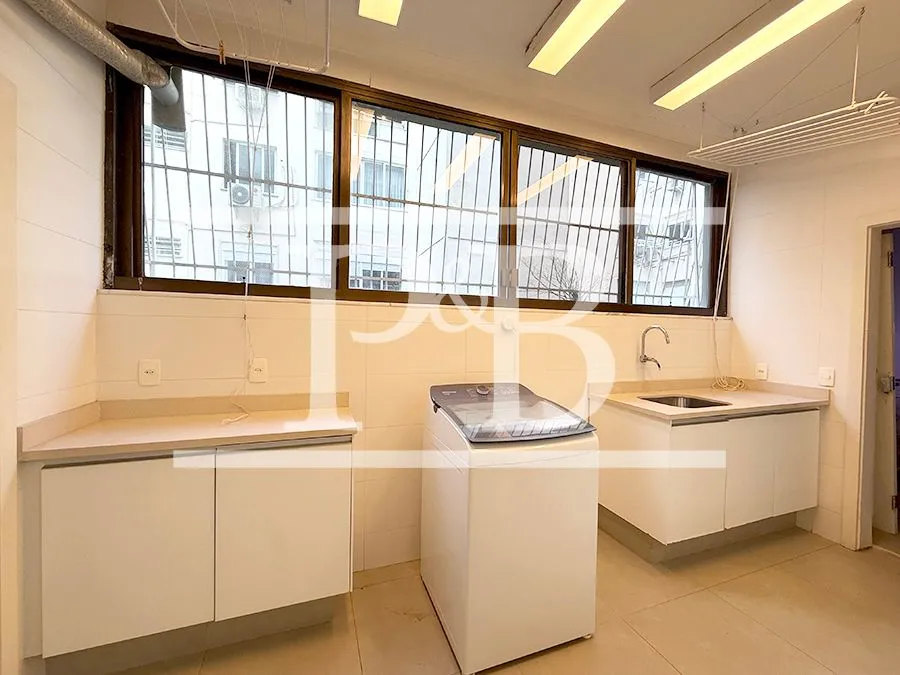 3-bedroom apartment with 261 m² and 2 bathrooms — photo 26