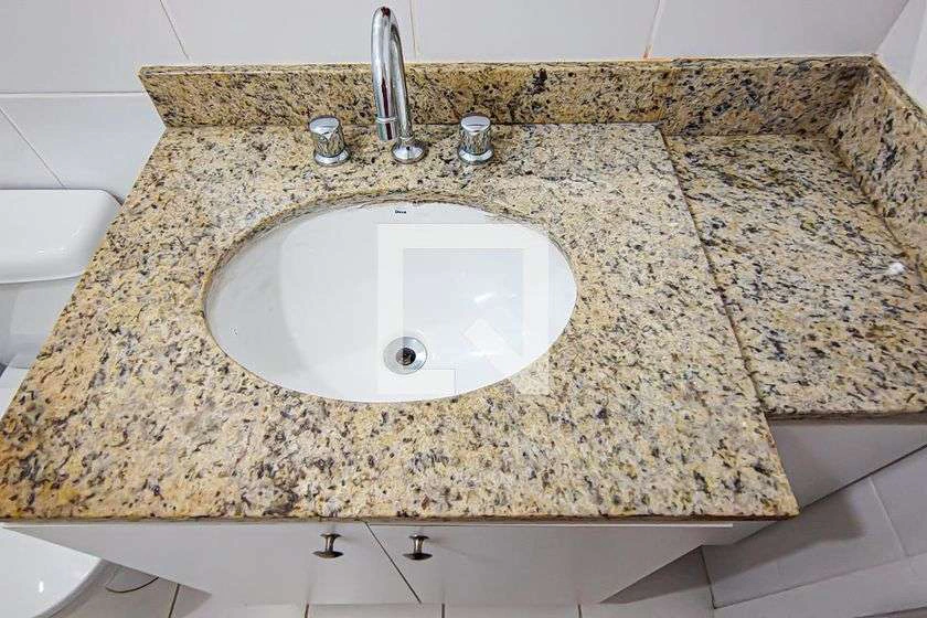 Apartamento vazio de 3 quartos com varanda e 185 m² — photo 28