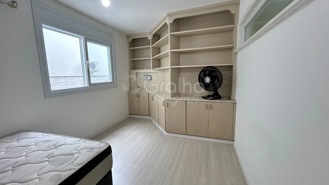 Квартира с 2 спальнями и рабочим местом — photo 19