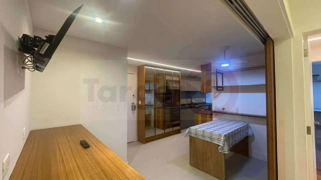 Вид на воду и 4 спальни: квартира 156 м² — photo 24