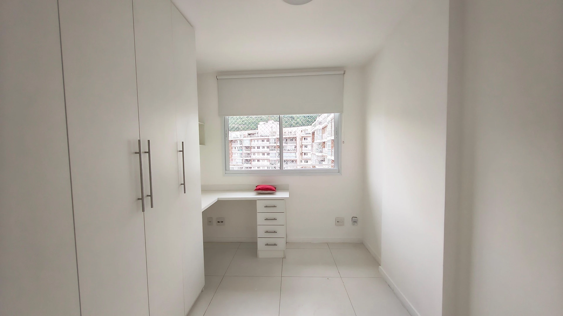 Unfurnished apartment with 2 bedrooms and 2 bathrooms — photo 29