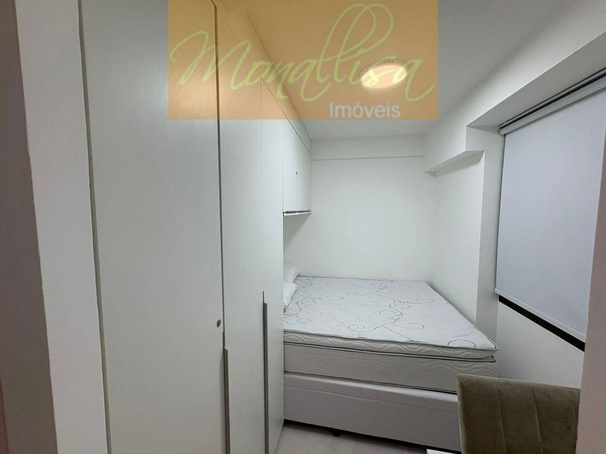 Apartment with an open-plan kitchen and 2 bedrooms — photo 4