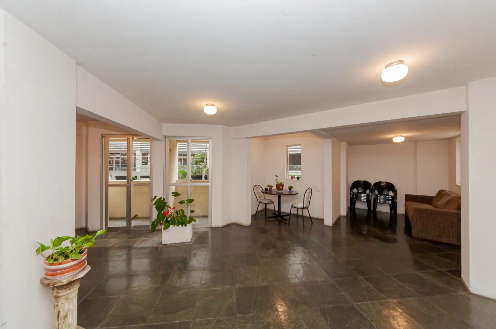 1-bedroom apartment with a balcony and 37 m² — photo 21