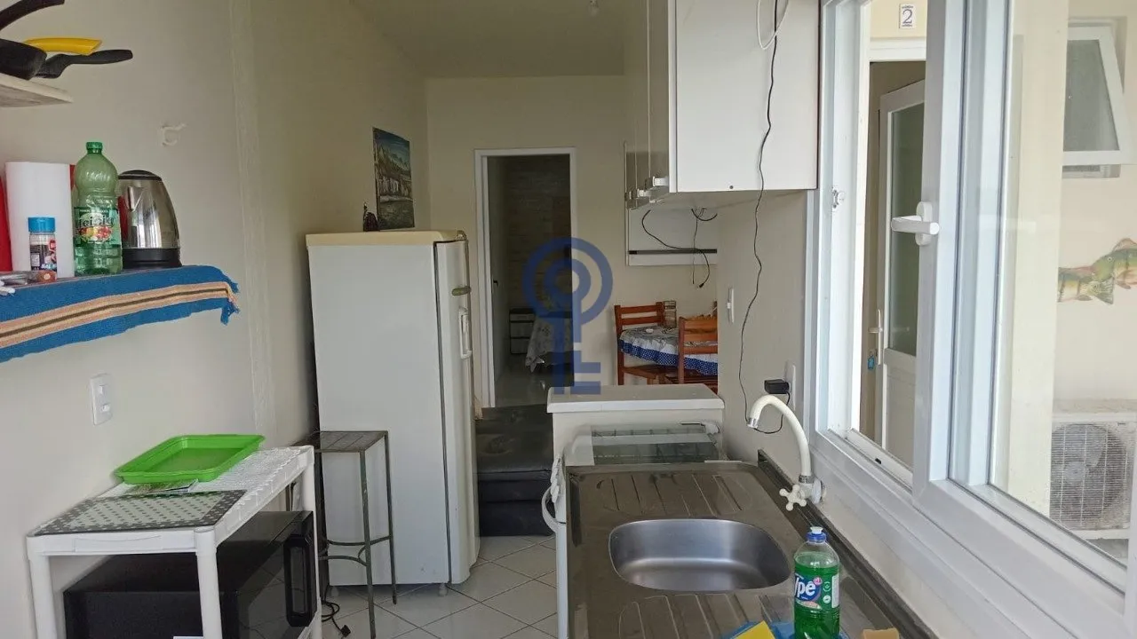 Furnished 1-bedroom apartment with water and mountain views — photo 7