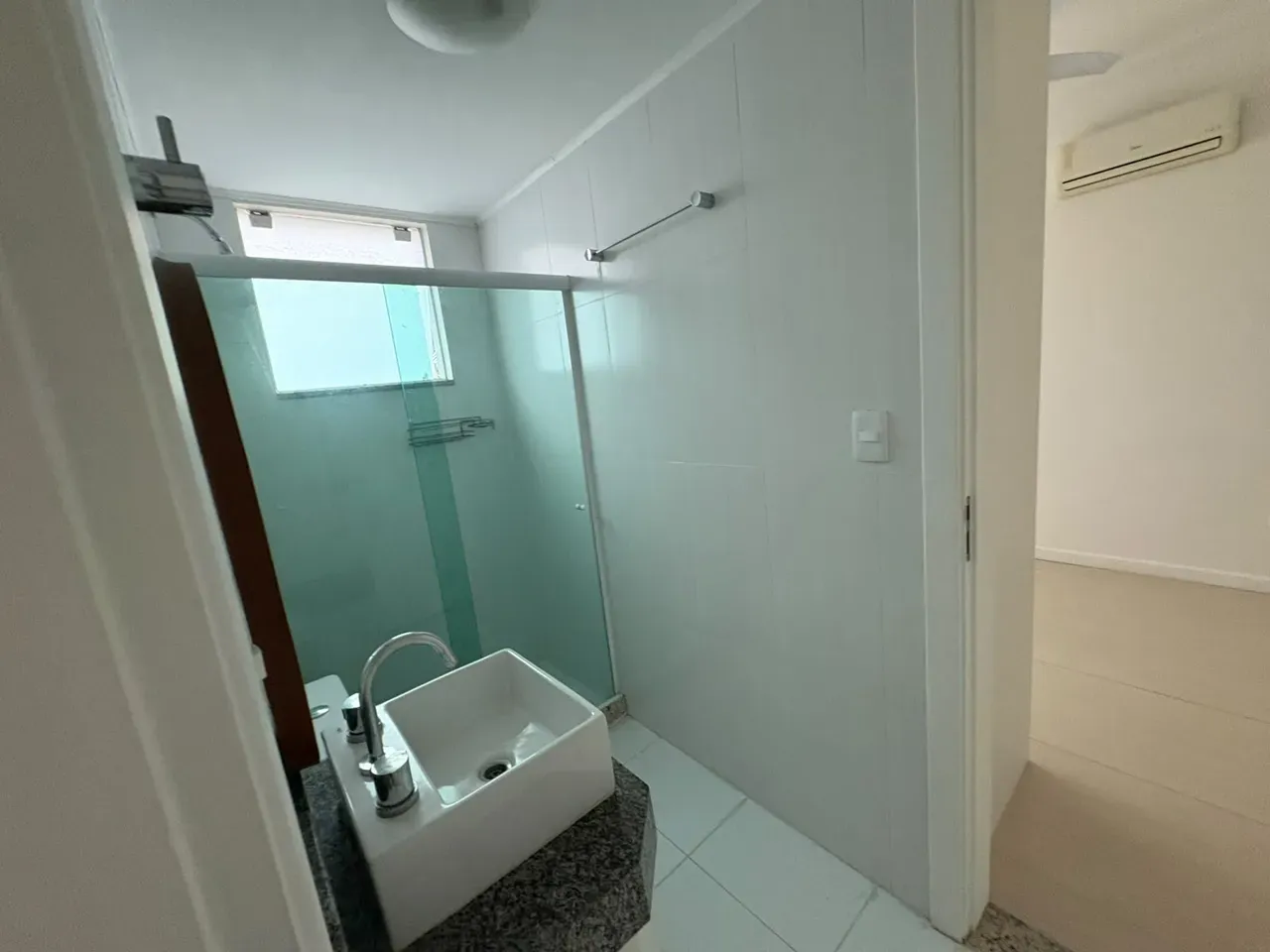 Casa de 4 quartos com espaço de home office — photo 8