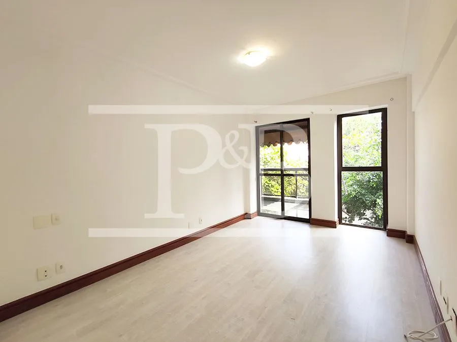 Apartamento com 4 dormitórios e closet tipo walk-in — photo 26