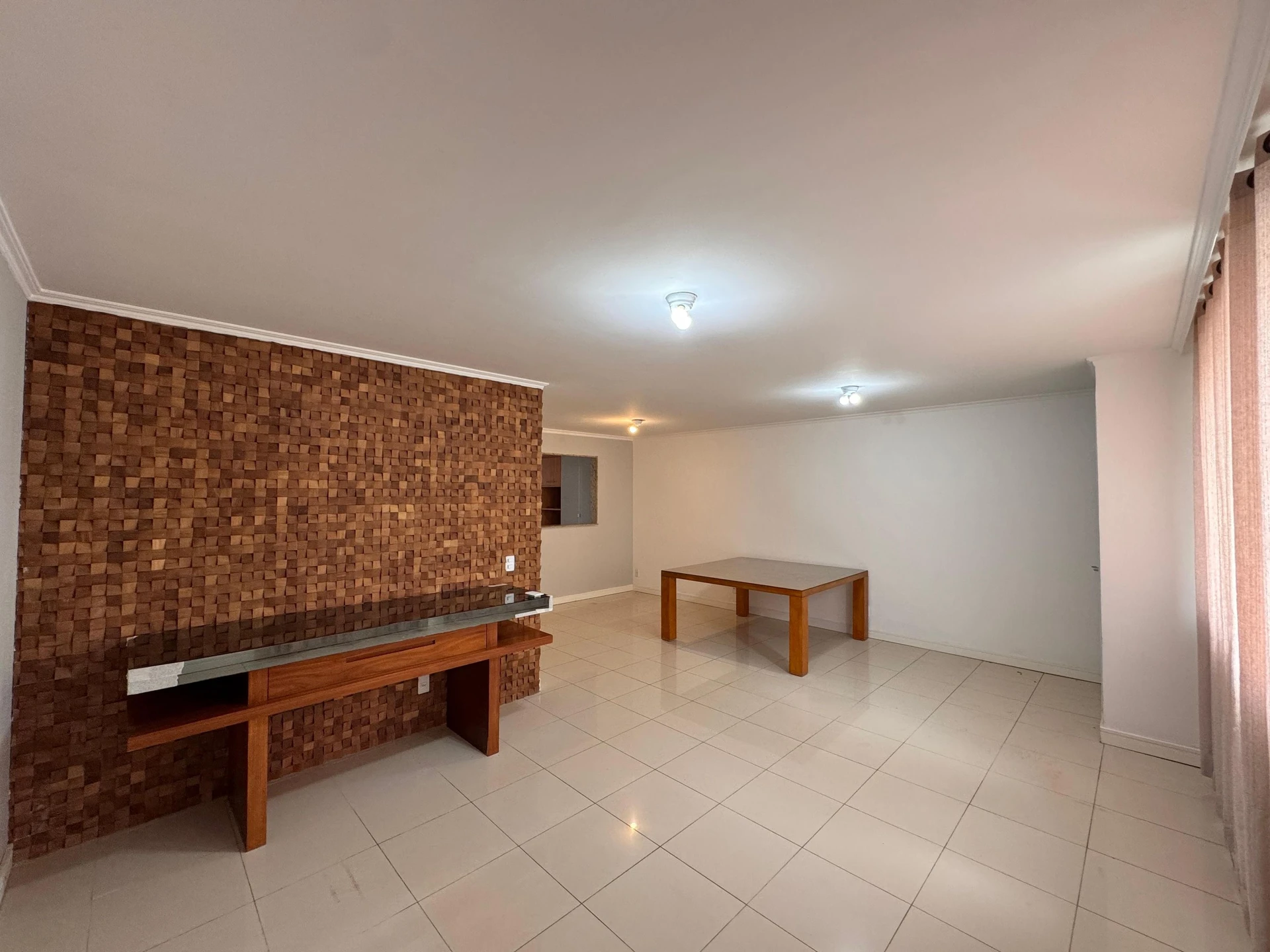 4-bedroom apartment with balcony and private BBQ grill — photo 45