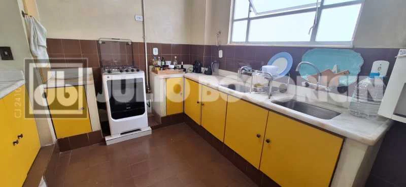 Furnished 260 m² apartment with 4 bedrooms and view — photo 29