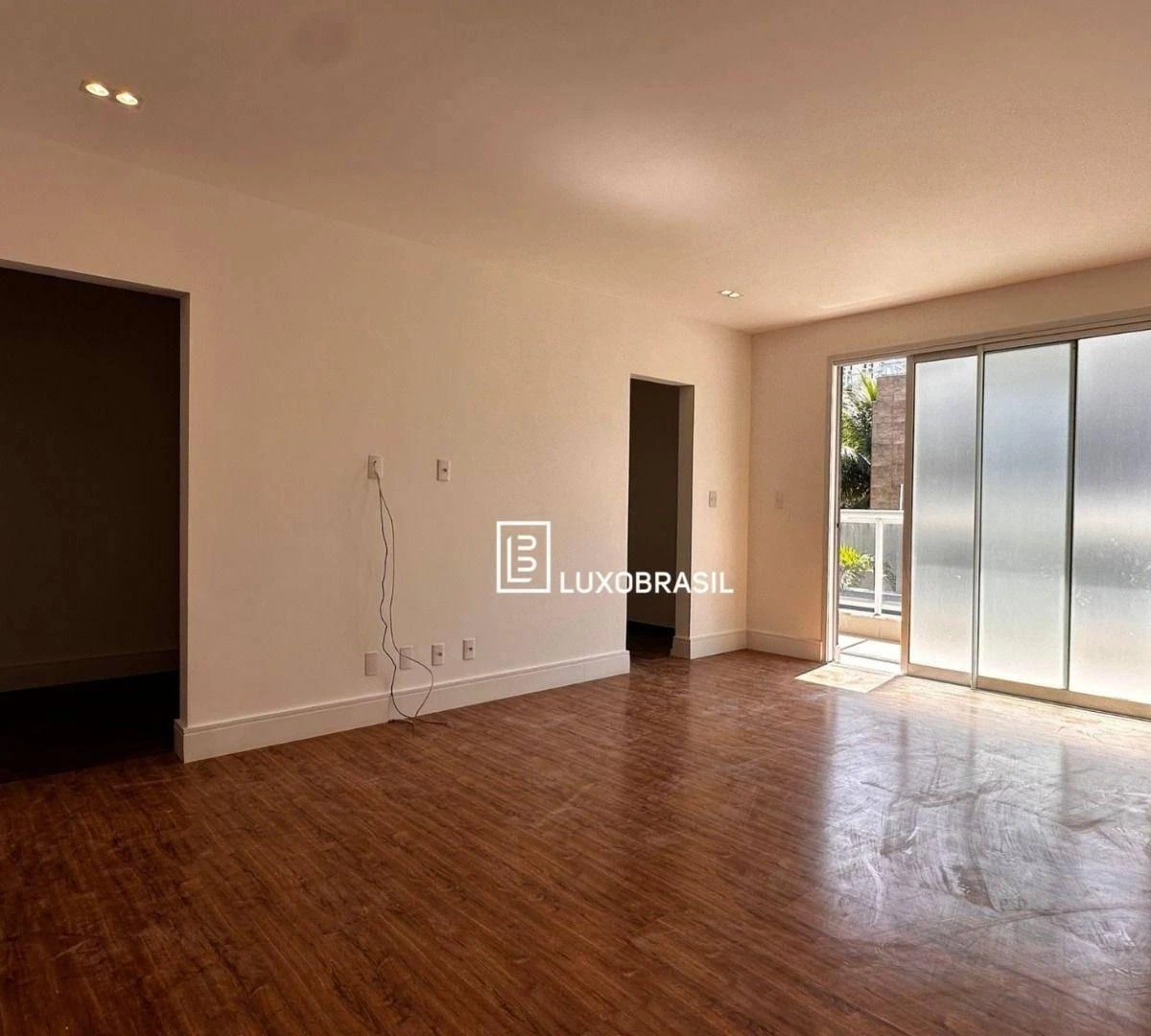 House with 7 bedrooms and 700 m², gas kitchen — photo 13
