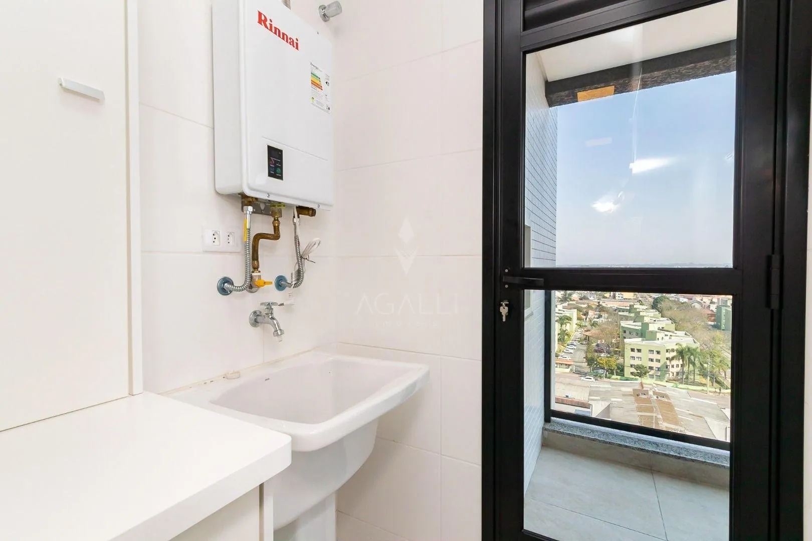 Apartamento mobiliado com 1 dormitório e 2 banheiros — photo 13