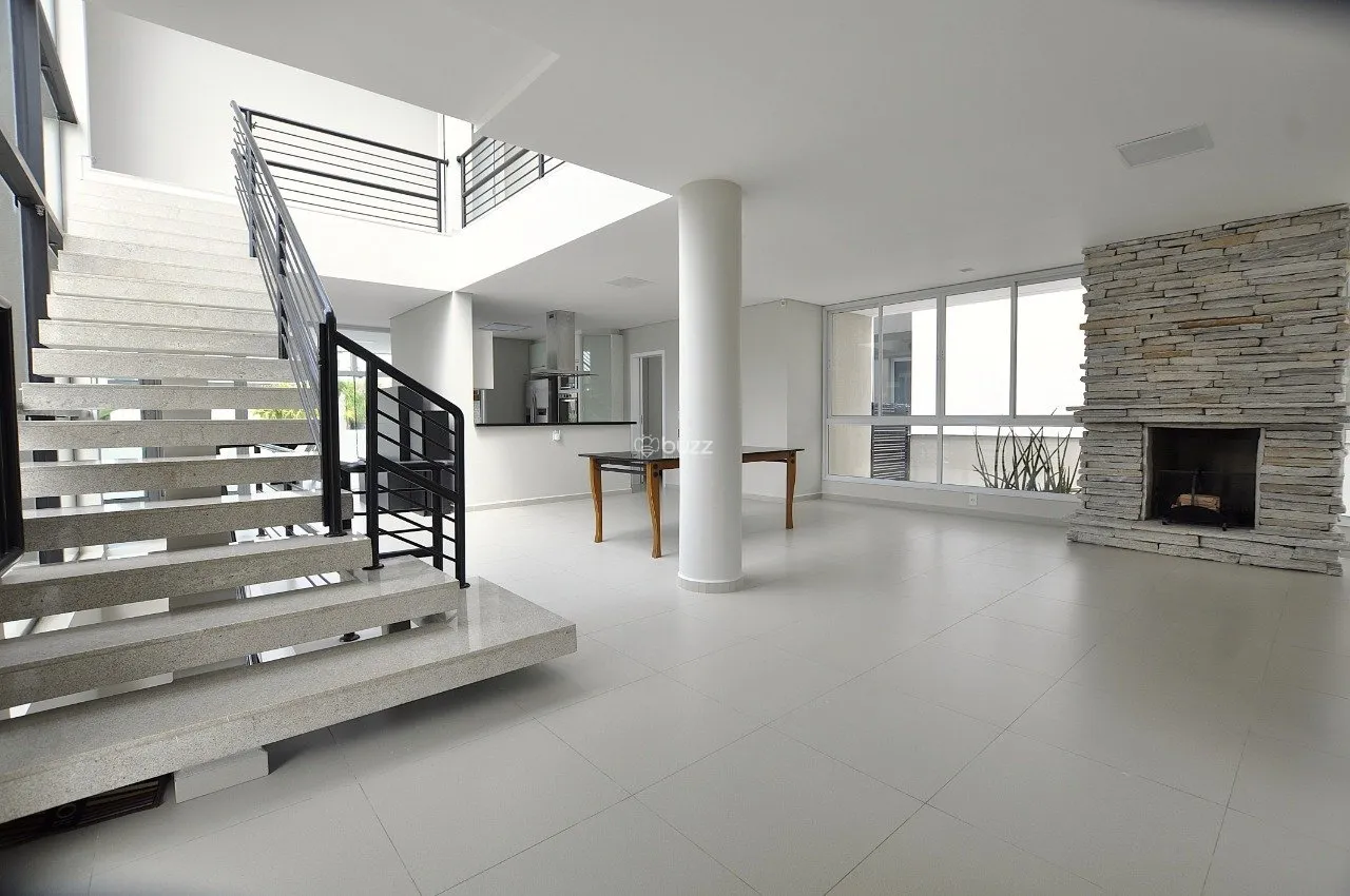 Water view in a 5-bedroom house, 343 m² — photo 3