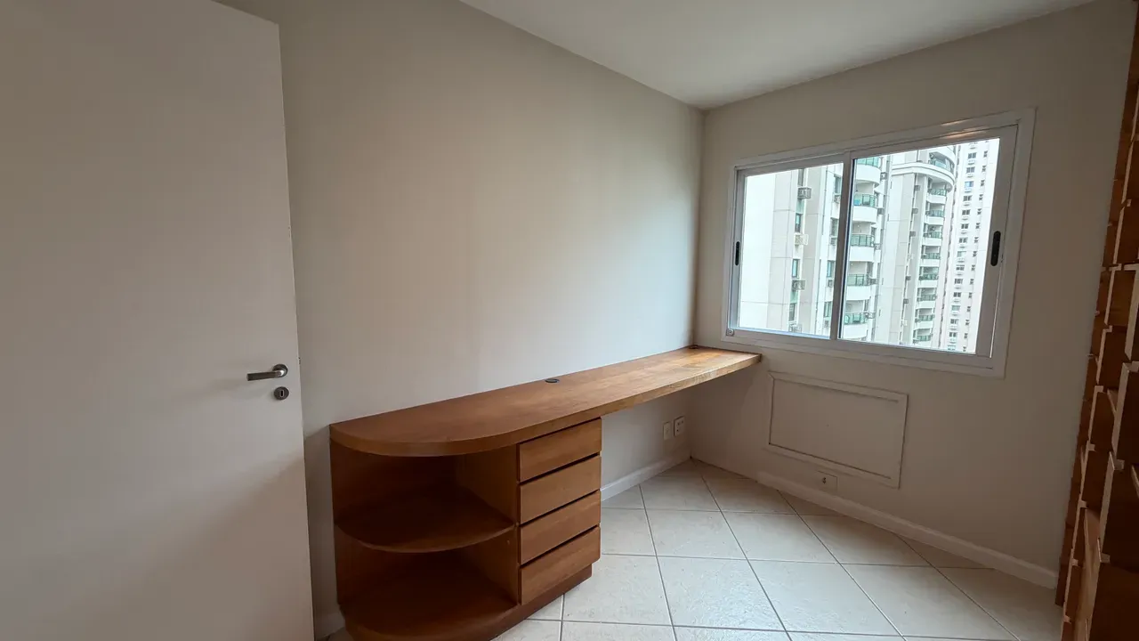 122 m² apartment with 3 bedrooms and garden views — photo 9