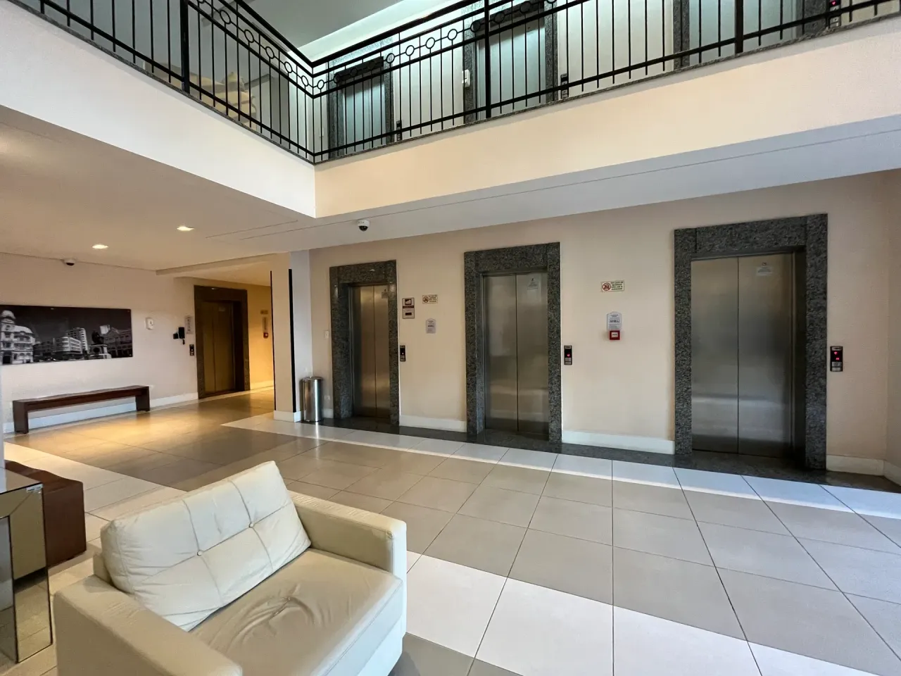 40 m² furnished apartment with parking and high floor — photo 16