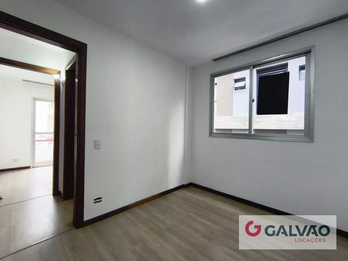 Walk-in closet in a 3-bedroom apartment, 79 m² — photo 26