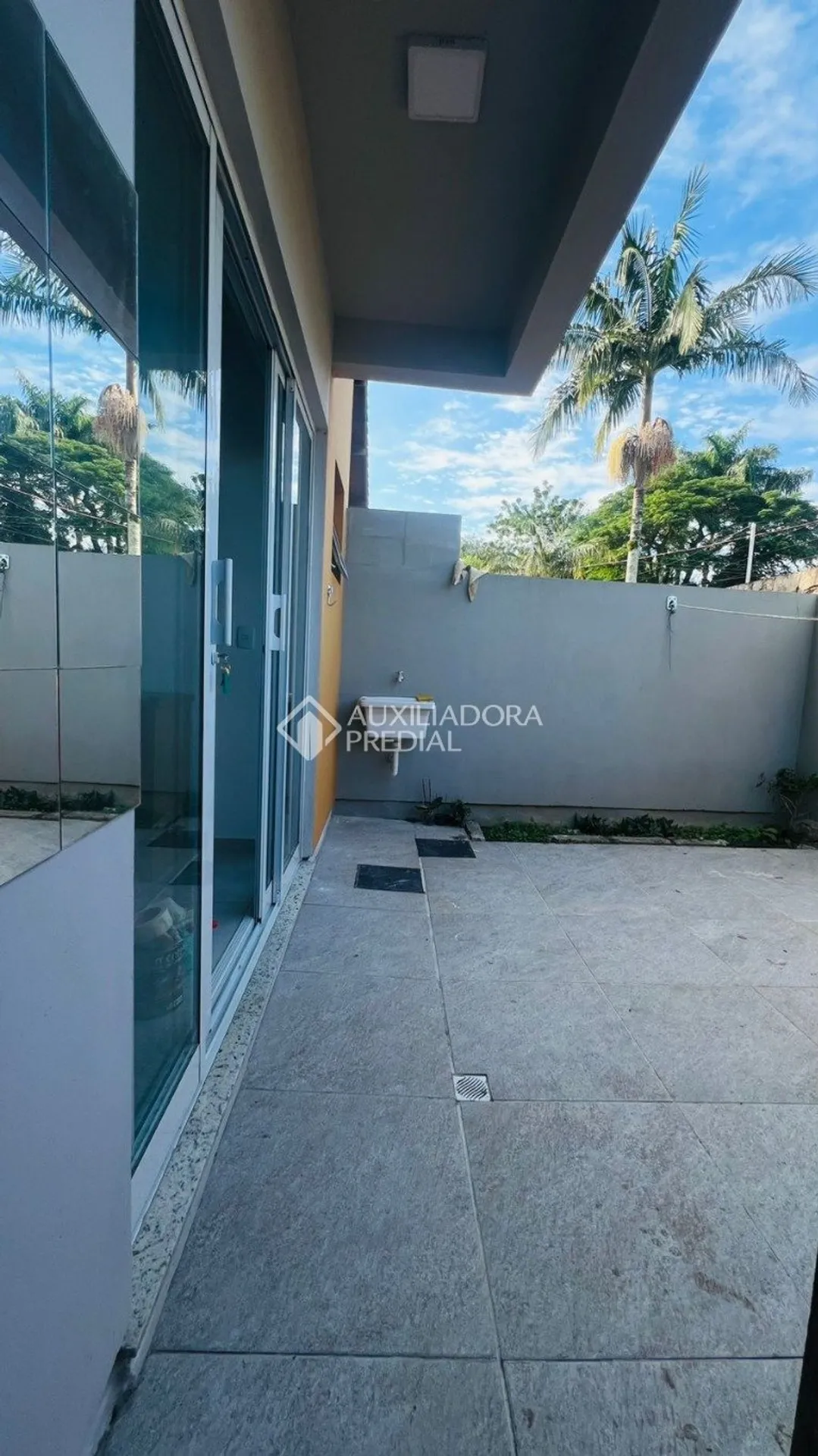 Furnished 45 m² studio on the 2nd floor with no parking — photo 10