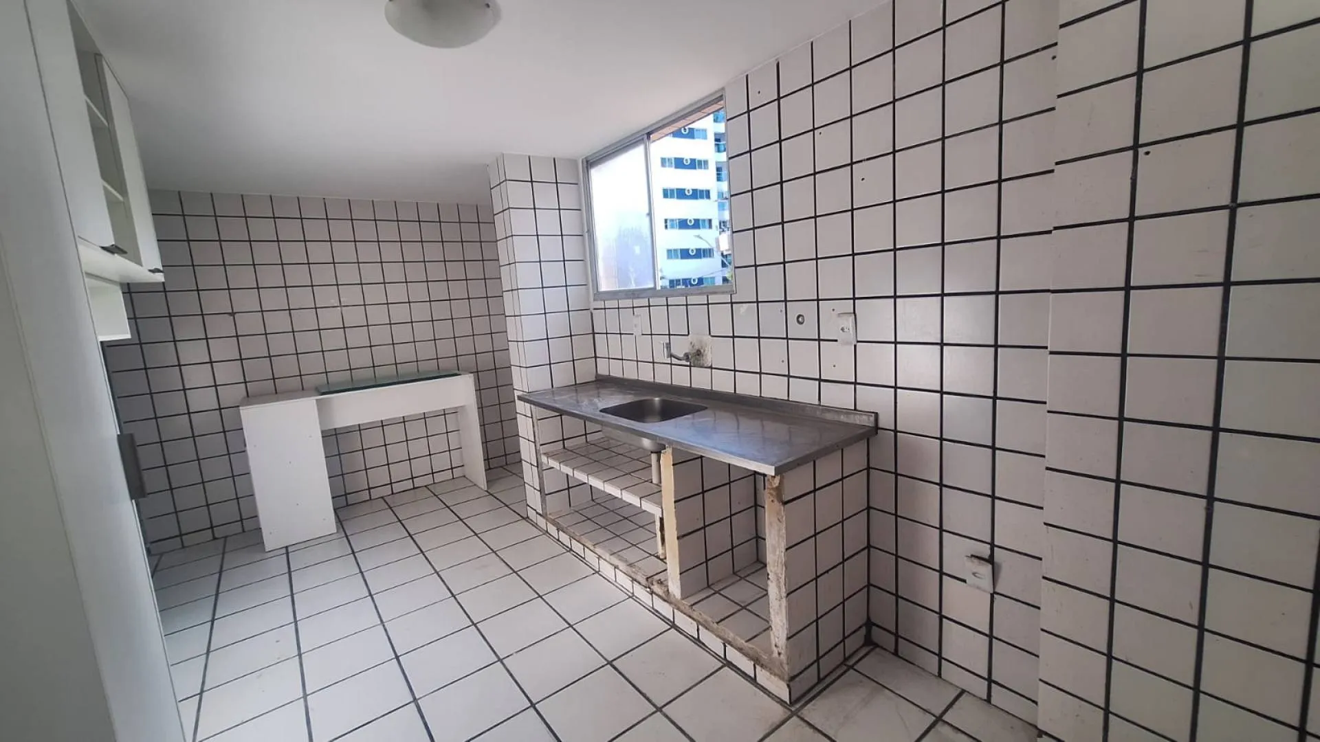 Квартира 107 м² в аренду с 3 спальнями и 1 парковкой — photo 2