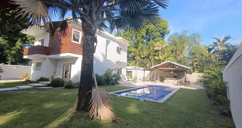 Casa mobiliada com 4 quartos e 5 banheiros, 220 m² — photo 27