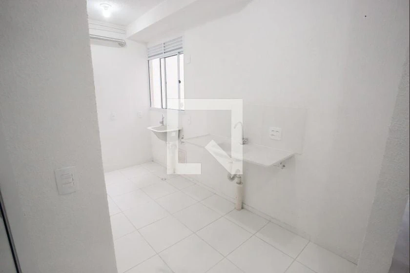 Невмебльована квартира 42 м² з 2 кімнатами та паркомісцем — photo 6
