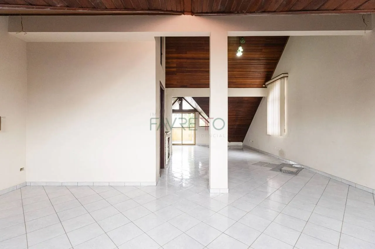 480 m² house with a bathtub and a garden — photo 48