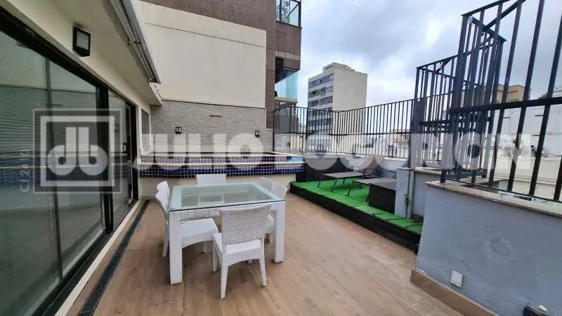 4-bedroom apartment with floor-to-ceiling windows — photo 27