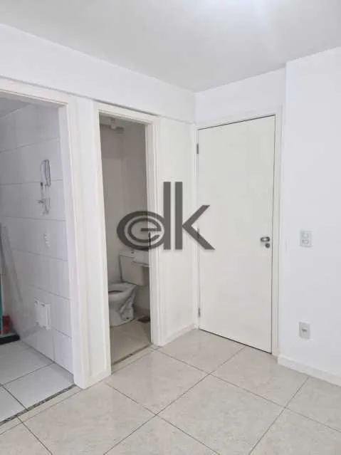 Apartment with 2 bedrooms, 3 bathrooms and a balcony — photo 13