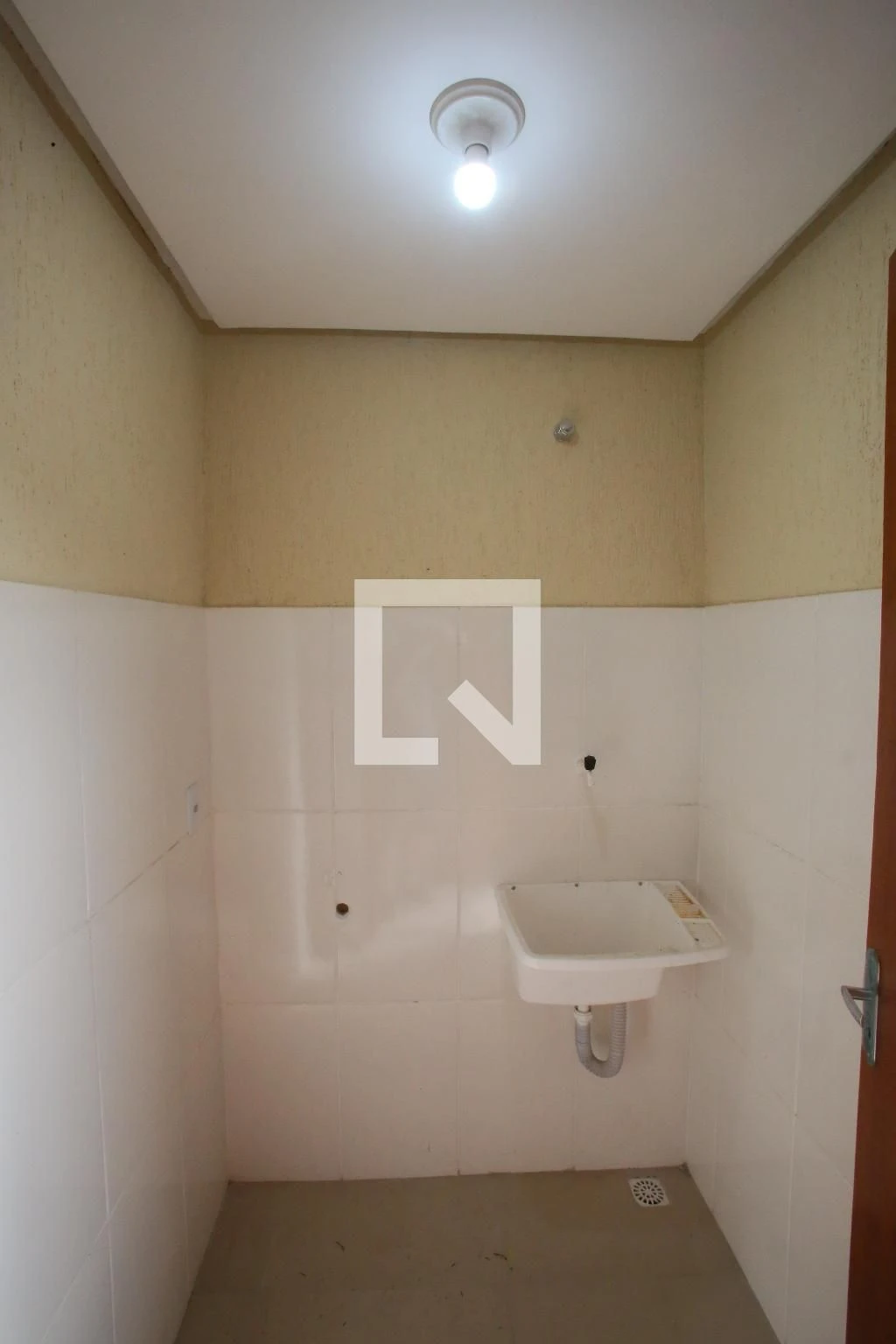 Condominium house with 3 bedrooms and 4 bathrooms — photo 35