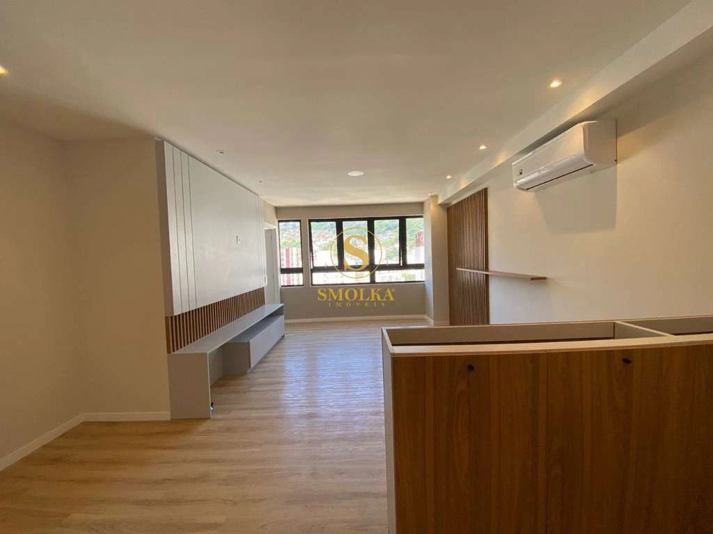 Apartamento de 1 quarto com 57 m² e vista